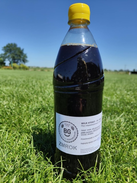 Piwo Świeże - Milk Stout 4.5% 1L Piwo Świeże - Milk Stout 4.5% 1L